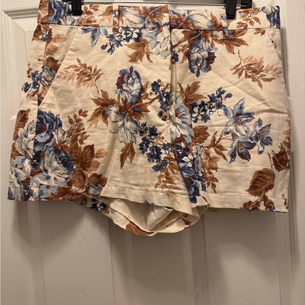 Abercrombie Women’s Floral Shorts